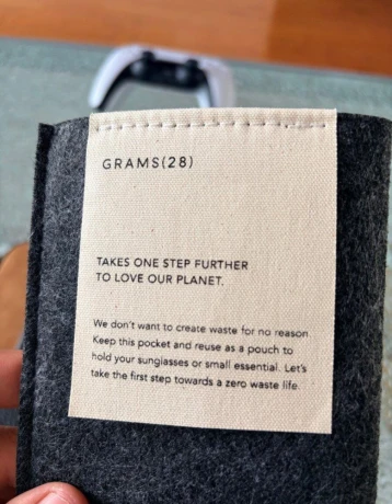grams28-pebbled-leather-tanned-in-italy-iphone-16-pro-big-2
