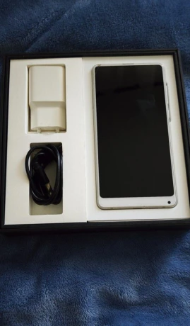 xiaomi-mi-mix-2s-big-0