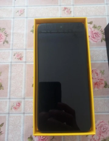 predam-poco-x-3-pro-big-0