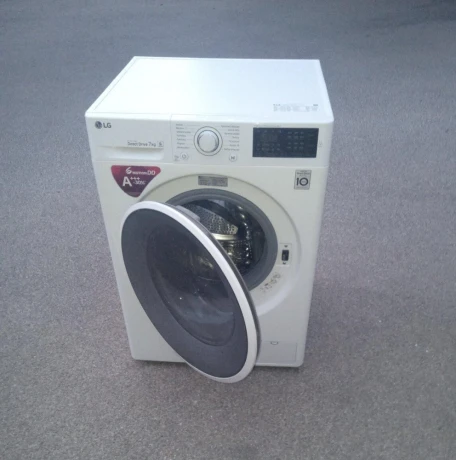 predam-plnefunkcna-automaticka-pracka-lg-a-direct-drive-big-3