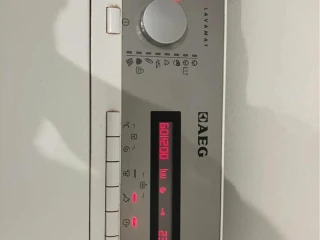 pracka-aeg