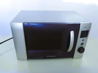 mikrovlnka-s-grilom-electrolux-e11-ems204ds