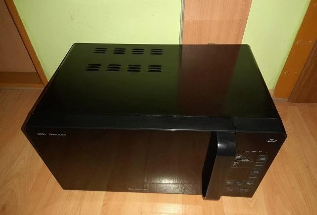 mikrovlnka-s-grilom-big-2