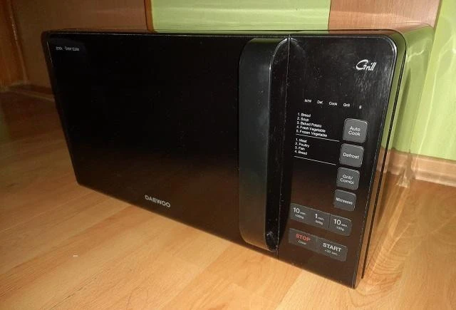 mikrovlnka-s-grilom-big-3