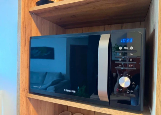 mikrovlnna-rura-samsung-minimalne-pouzivana-big-1