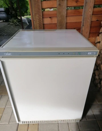 mraznicka-100l-big-1