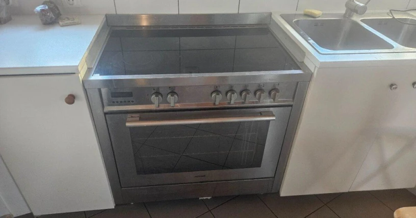 darujem-elektricky-sporak-90cm-sirka-big-0