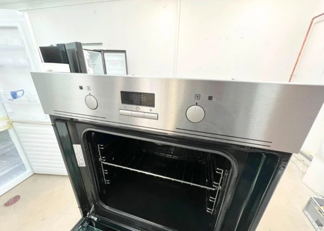 predam-vstavanu-trubu-electrolux-big-1