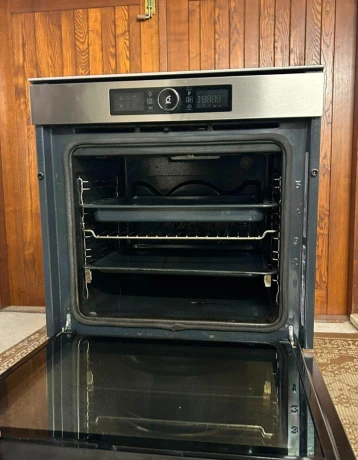 vstavana-rura-whirlpool-big-3