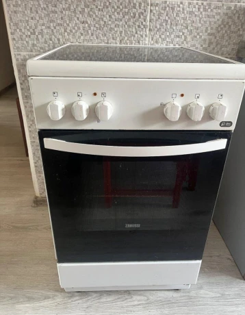 elektricky-sporak-zanussi-plne-funkcny-big-2