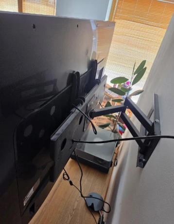 smart-tv-65-lg-65uh6257-otocny-drziak-na-stenu-stojan-big-3