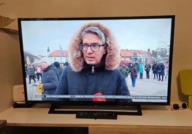 televizor-sony-kdl-40r455b-big-0