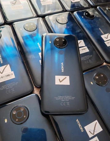 hmd-nokia-54-4128-android-big-3