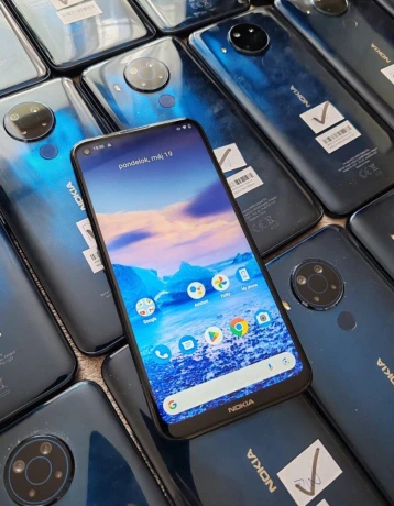 hmd-nokia-54-4128-android-big-0
