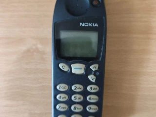 nokia-5110-retro-telefon-darujem-za-2-monster
