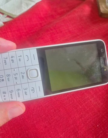 nokia-230-dual-sim-biela-v-dobrom-stave-plne-funkcna-samozre-big-1