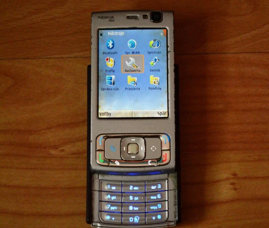 nokia-n95-symbian-os-big-1