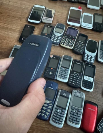 retro-nokia-3310-big-3