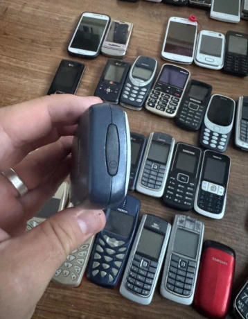retro-nokia-3310-big-4