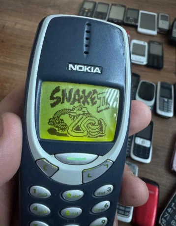 retro-nokia-3310-big-0