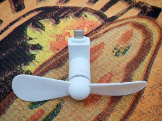 mini-lightning-ventilator-pre-iphon