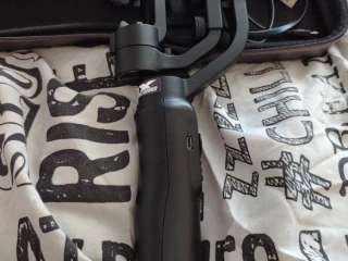 stabilizator-gimbal-zhiyun-smooth-q
