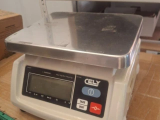 gastro-vaha-cely-ps-50-do-15-kg-vaha-na-gramy