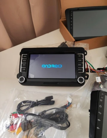 2-din-autoradio-skoda-vw-seat-s-wifi-gps-carplay-big-0