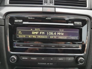 autoradio-skoda-super-b2