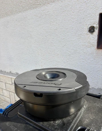pioneer-aktivny-subwoofer-big-2