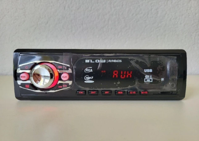 autoradio-usb-sd-bluetooth-8626-big-0