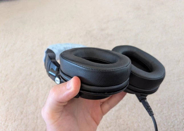 audio-technica-ath-m50-big-3
