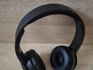 bezdrotove-sluchadla-na-usi-philips-tah4205xt-v-ciernej-farb