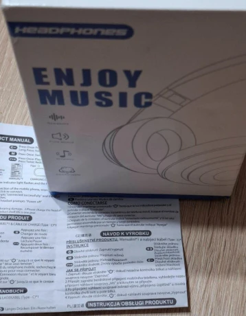 nove-bezdrotove-bluetooth-sluchadla-big-2