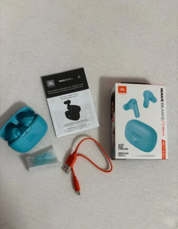 jbl-wave-beam2-big-0