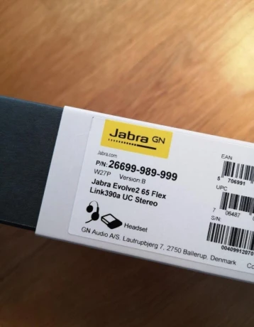 nove-jabra-evolve2-65-flex-link390a-uc-big-1