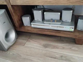 domace-kino-akai