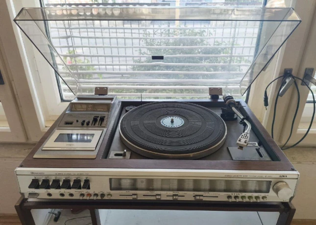 aiwa-af-5050-big-0