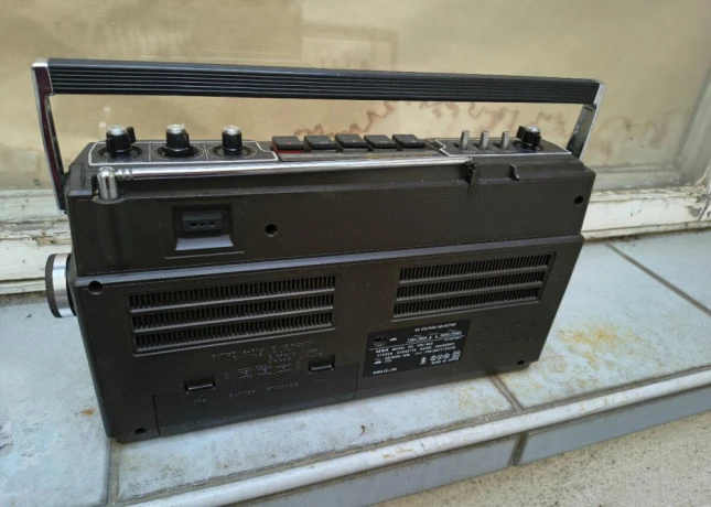 aiwa-tpr-900-big-3