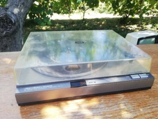 gramofon-fisher