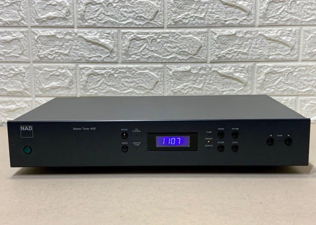 nad-412-fmam-stereo-tuner-big-0