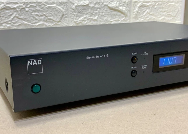 nad-412-fmam-stereo-tuner-big-1