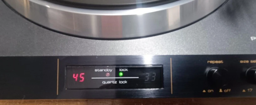 saba-psp-350-jvc-l-f66-big-4