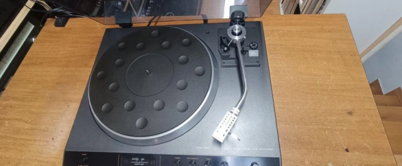 saba-psp-350-jvc-l-f66-big-1
