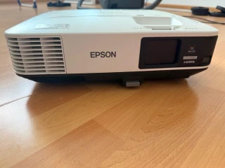 predam-projektor-epson