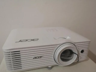 led-projektor-acer-model-d4k2002
