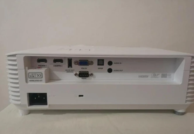 led-projektor-acer-model-d4k2002-big-2
