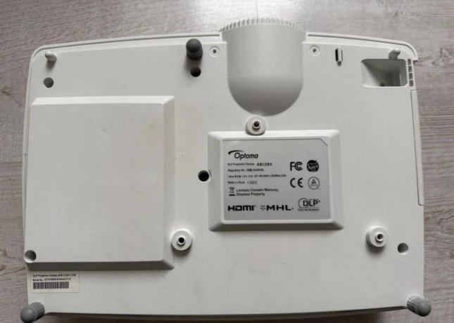 projektor-optoma-dawhgl-big-1