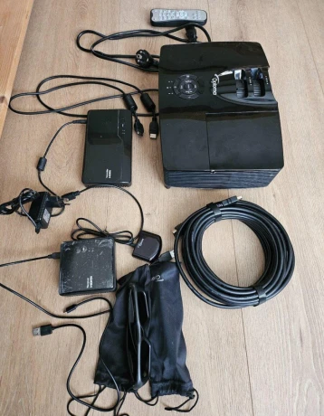 optoma-projektor-elite-screens-platno-big-1