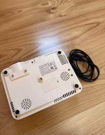 mini-dataprojektor-tx-113-big-3